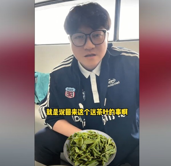 趙鵬：不太清楚賈秀全要球員買茶葉的段子，但這在現(xiàn)實(shí)中也正常