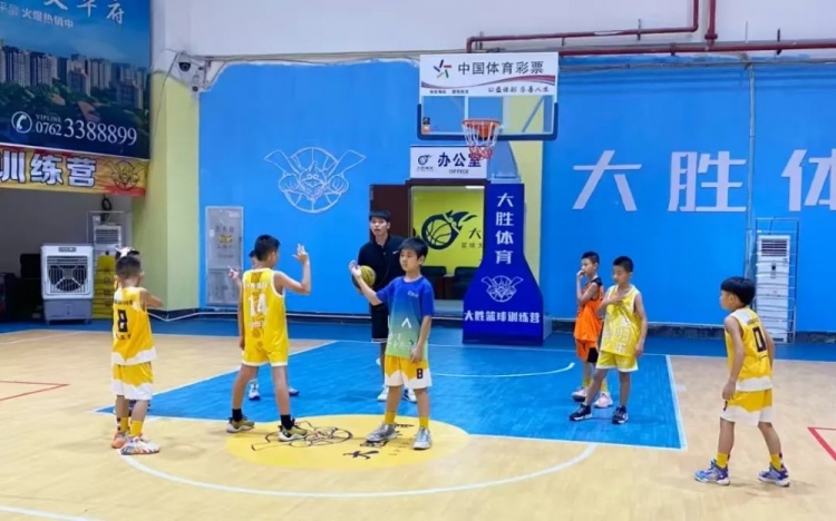 廣東河源體彩少兒籃球培訓(xùn)班：結(jié)營(yíng)不散場(chǎng)，夢(mèng)想正啟航