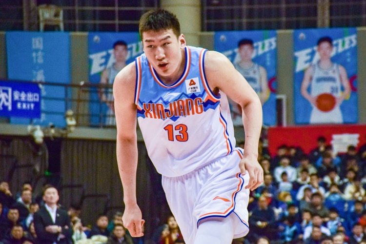 高效輸出！李炎哲半場7中5拿到12分2板1助1斷2帽