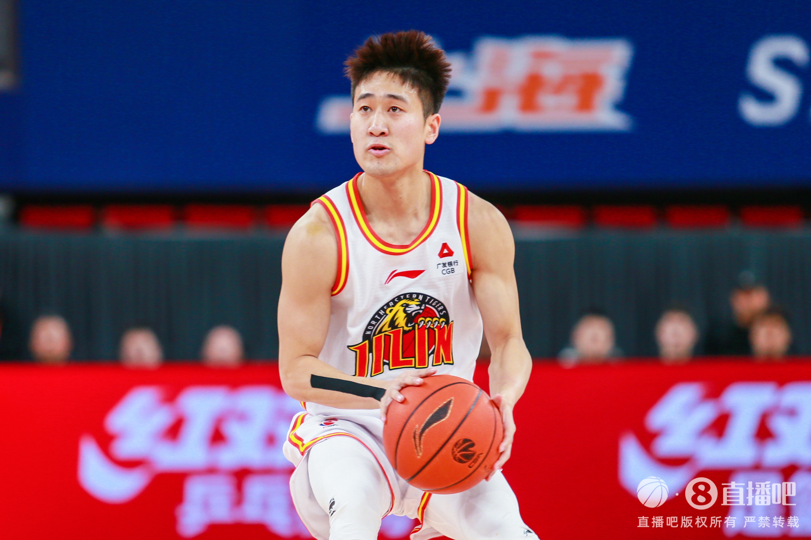 效率不高！姜偉澤13中5拿到14分 三分9中2