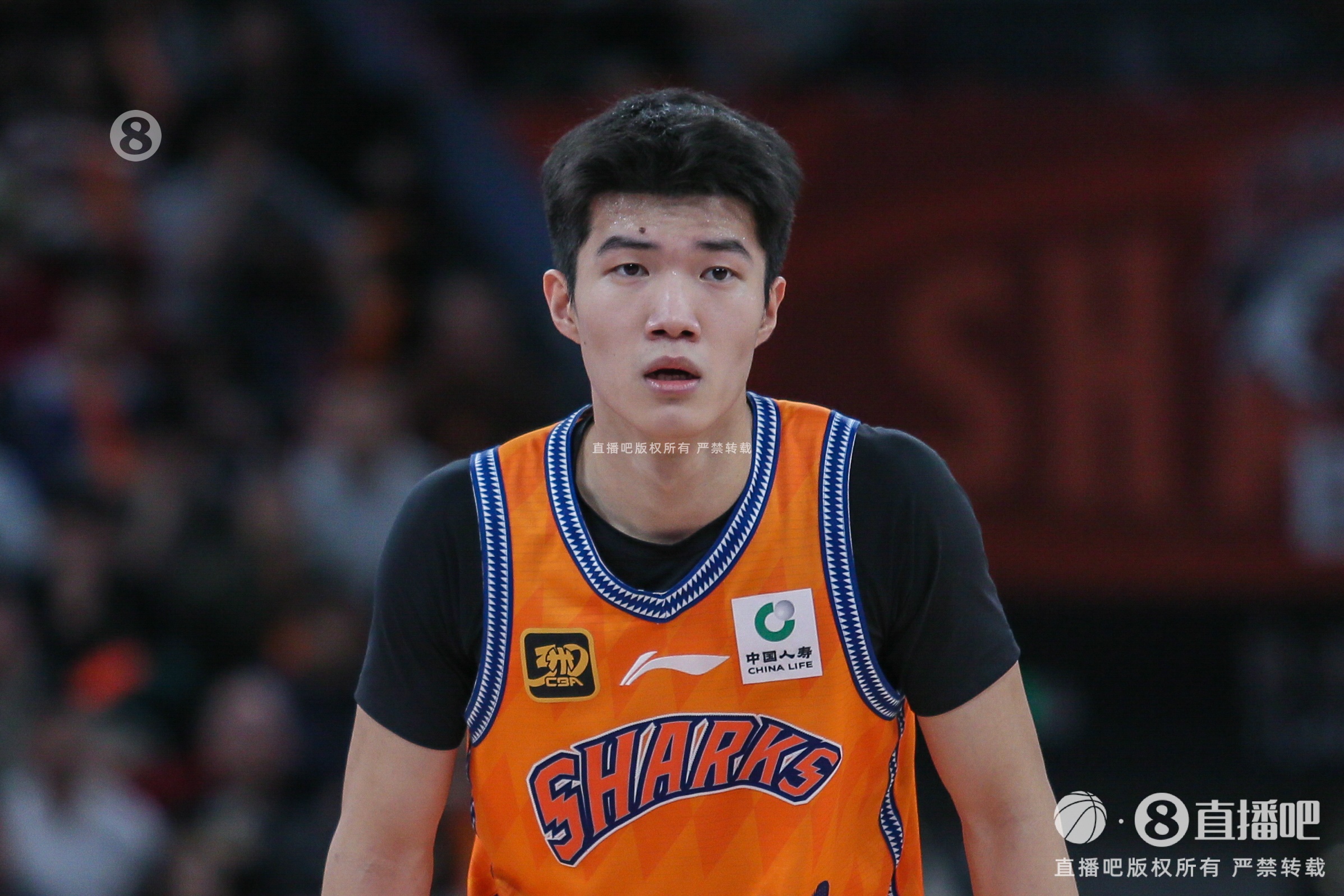 率先發(fā)力！偰李永煒首節(jié)5中4拿到11分 三分4中3