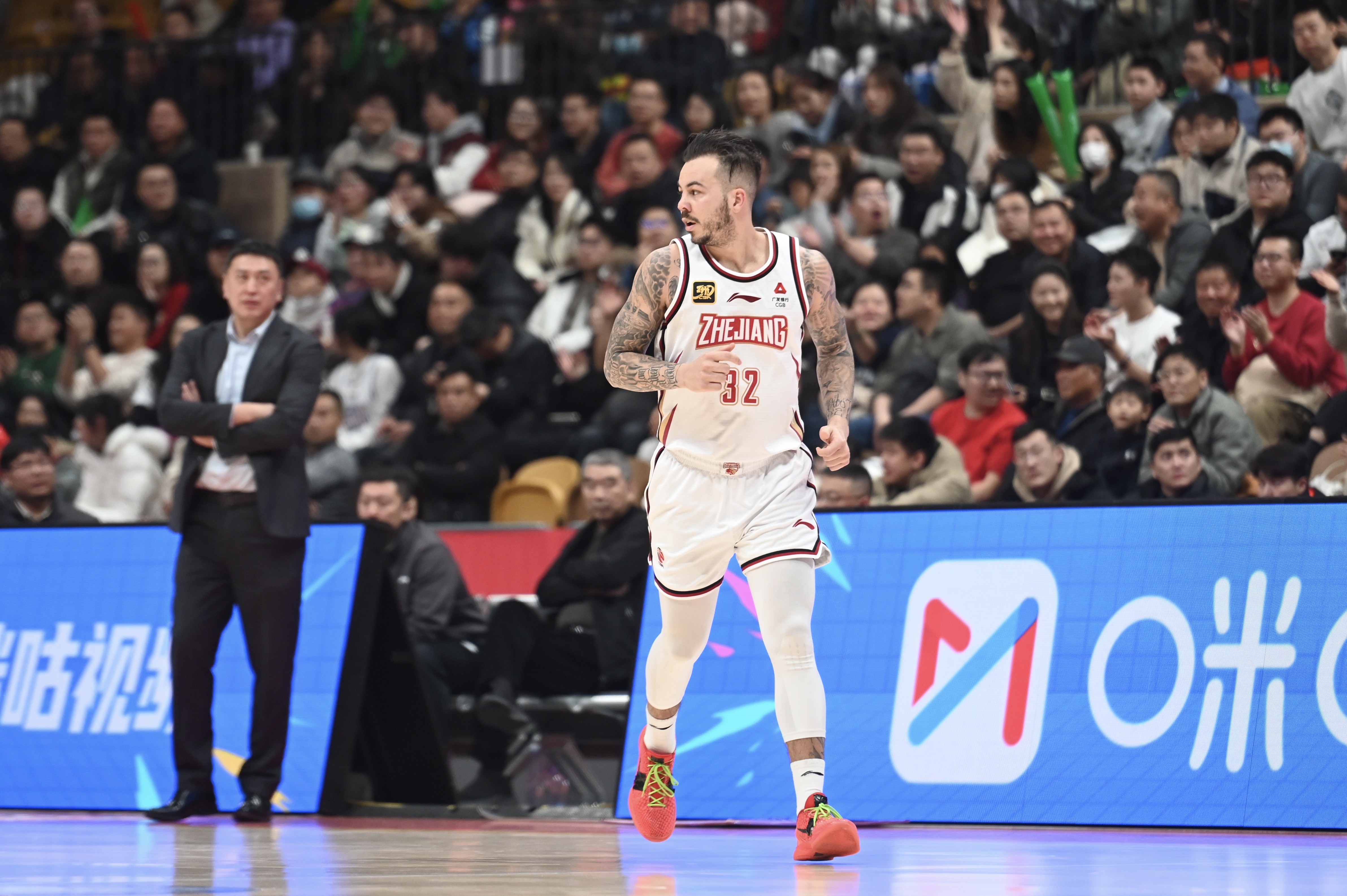 得分爆炸力！約克23中13得34分2板8助4斷 三分11中6